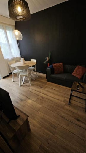 Maisonnette tout confort parking prive